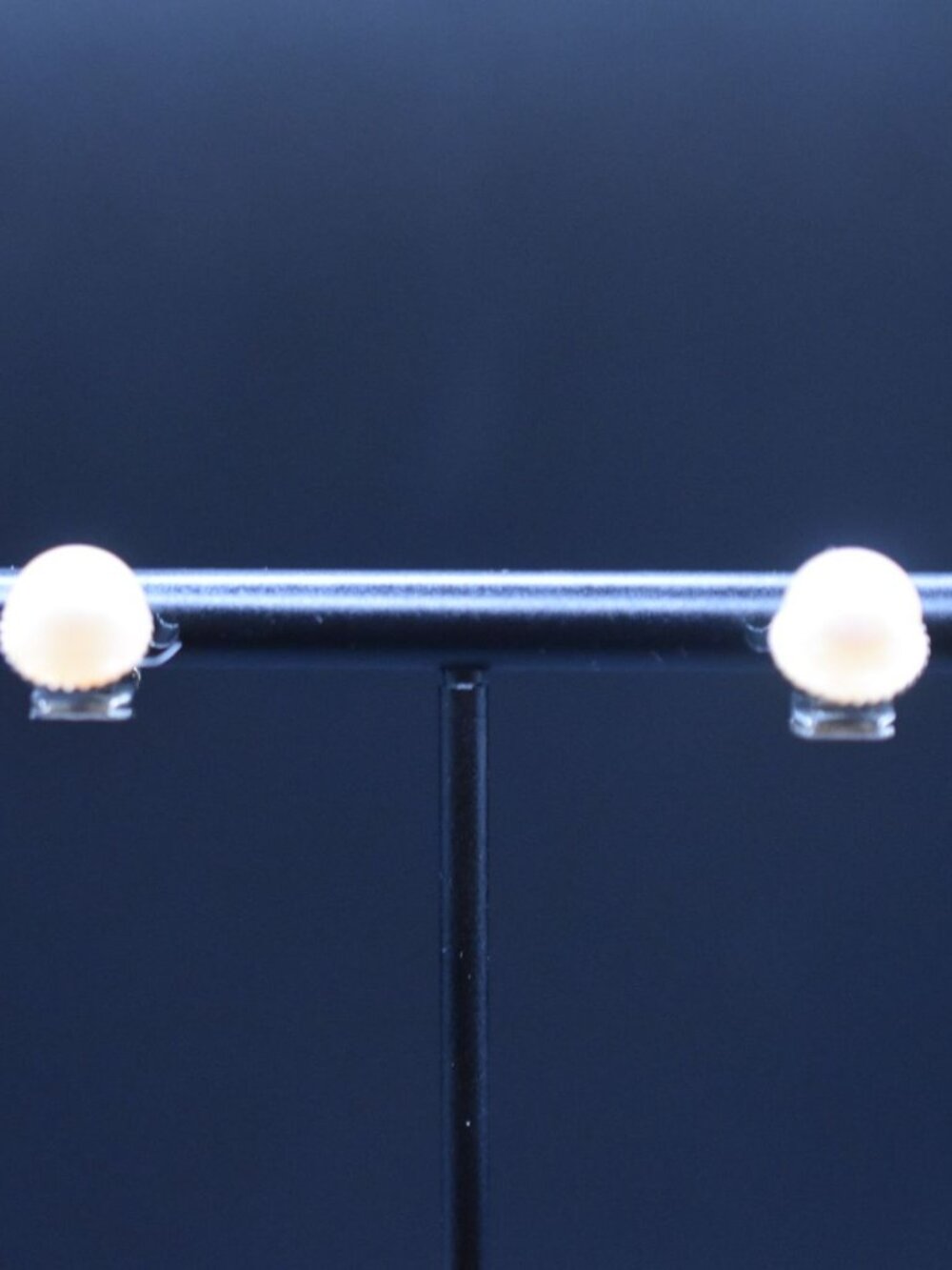 Vintage Clip-On Pearl Earrings With Silver Tone Accents - Classic Style Ideal Fo - Picture 10 of 10